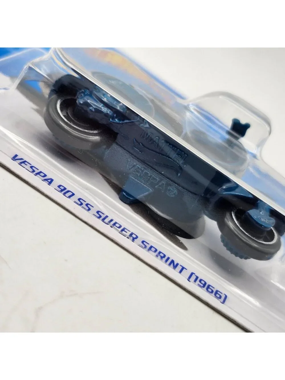 Hot Wheels Vespa 90 SS Super Sprint 1966 Blue Factory Fresh Short Card